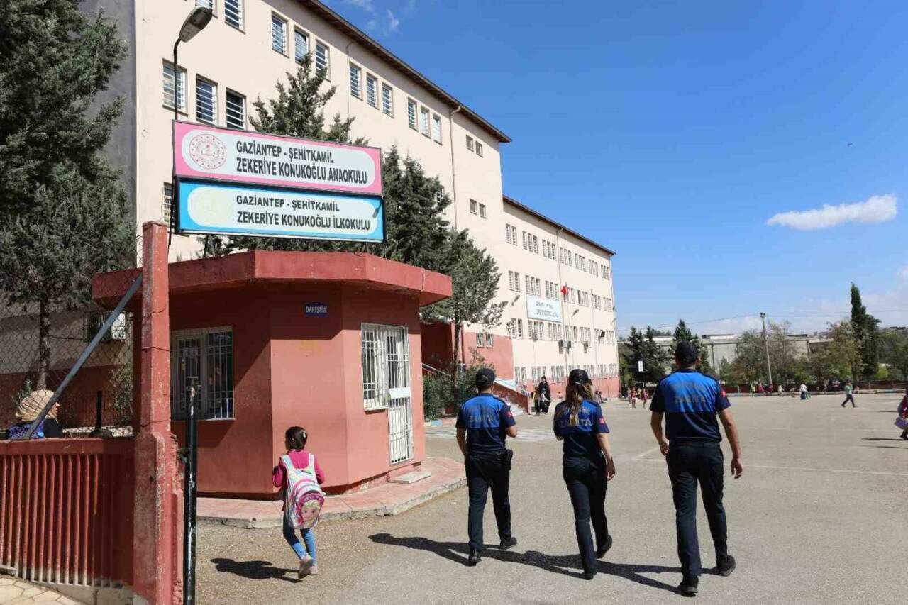 2024-2025 Eğitim-Öğretim yılı öncesi, Şehitkamil Belediyesi zabıta ekipleri okul kantinlerinde