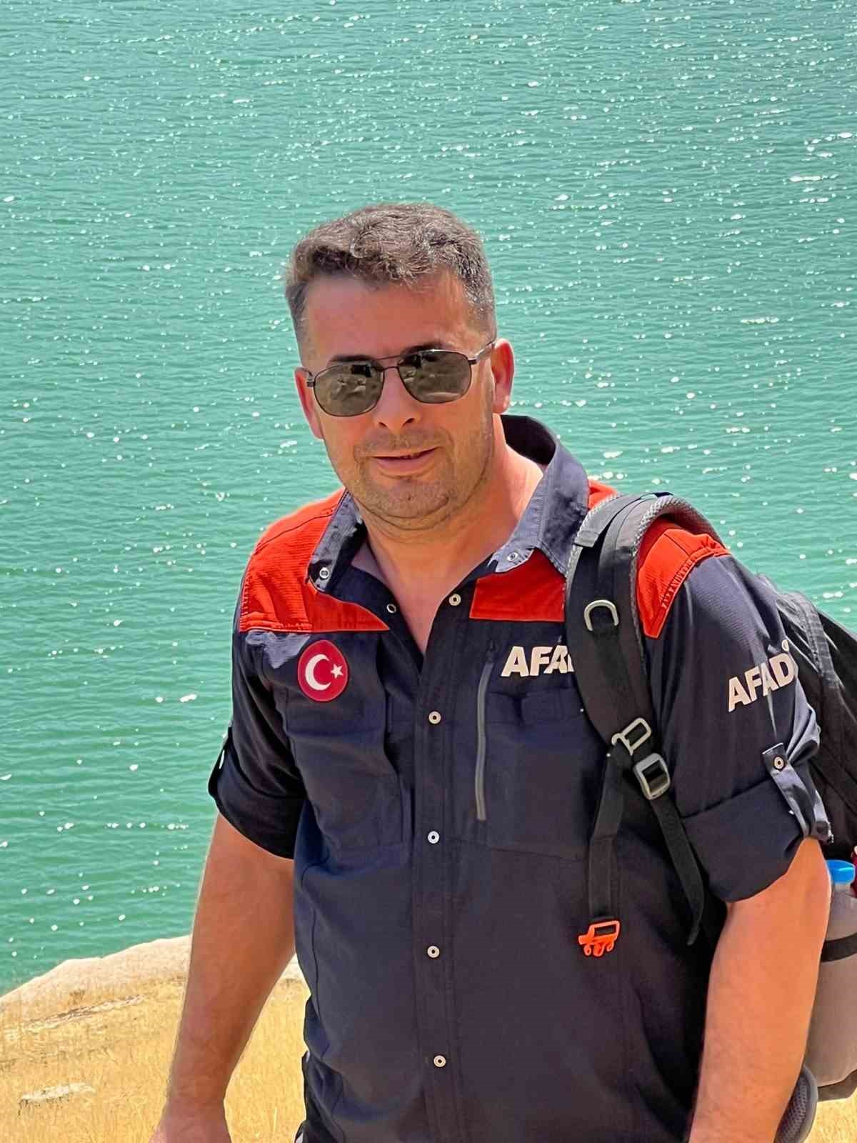 Siirt Üniversitesi Kezer Yerleşkesi’nde meydana gelen yangına müdahale eden AFAD