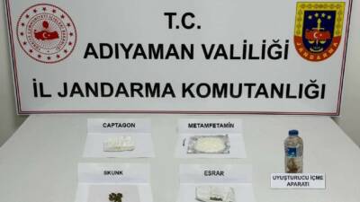 Adıyaman İl Jandarma Komutanlığı, il genelinde gerçekleştirdiği uyuşturucu denetimlerinde 12