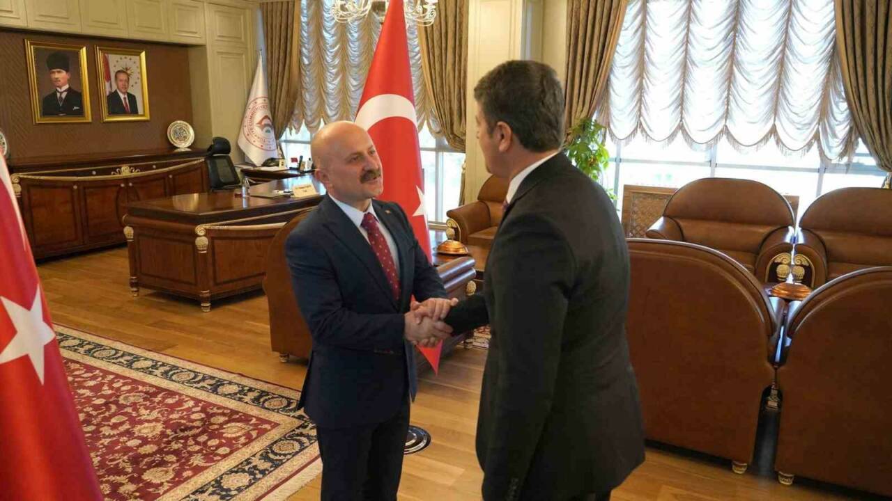 29 Ekim Cumhuriyet Bayramı’nın 101. yıl dönümü dolayısıyla Adıyaman Valiliği’nde