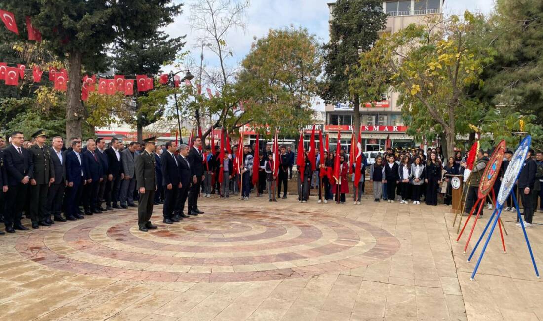 Türkiye Cumhuriyeti'nin kurucusu Mustafa