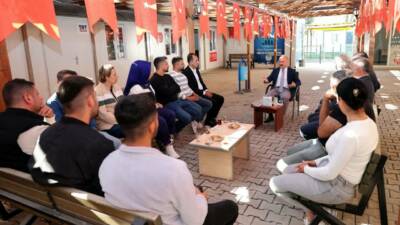 Adıyaman Valisi Osman Varol, yerel ve ulusal basın mensuplarıyla bir