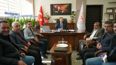 Adıyaman Gazeteciler Cemiyeti (AGC) Başkanı Zeki Dişkaya ve Yönetim Kurulu