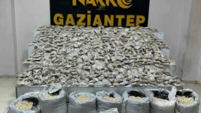 Gaziantep’te Narkotik Suçlarla Mücadele ekipleri tarafından düzenlenen operasyonda 3 milyon