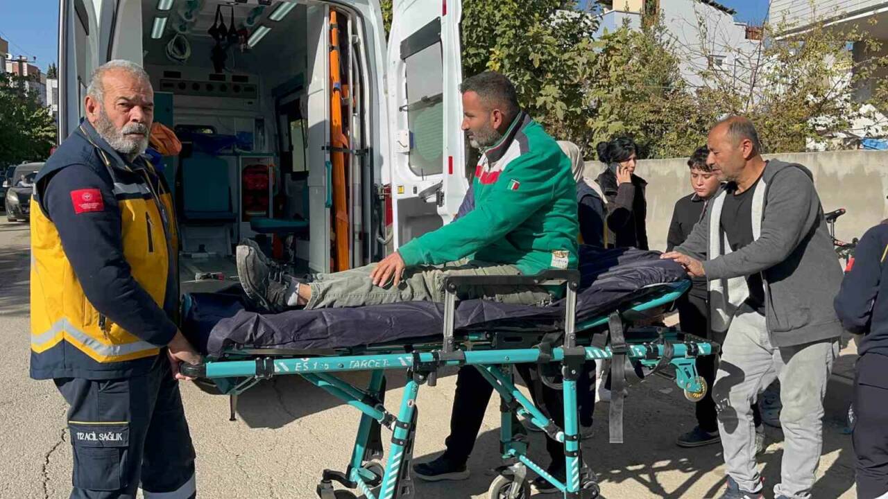 Adıyaman’ın Kayalık Mahallesi’nde, Aşık Veysel Caddesi üzerinde meydana gelen kazada,