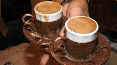 Gaziantep’te havaların soğumasıyla birlikte menengiç kahvesine olan ilgi arttı.