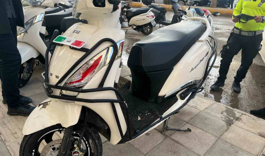 Adıyaman'da iki motosikletin kafa