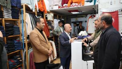 Adıyaman Valisi Osman Varol, Yenipınar Mahallesi’ndeki Buhara Caddesi’nde çarşı esnafını