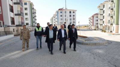 Adıyaman Valisi Osman Varol, Sincik ilçesinde yapımı süren çeşitli projeleri