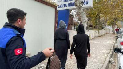 Adıyaman Belediyesi Zabıta Müdürlüğü ekipleri, kent merkezinde dilencilere yönelik operasyon