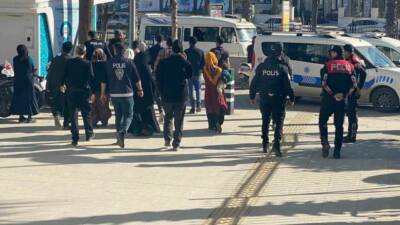Adıyaman Adliyesi’nde görülen bir dava sonrasında, davalı tarafların yakınları arasında