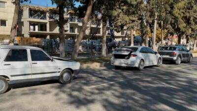 Adıyaman’da üç aracın karıştığı trafik kazasında 1 kişi yaralandı.