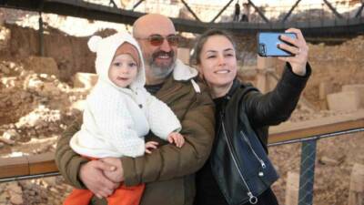 "Tarihin sıfır noktası" olarak nitelendirilen Göbeklitepe, kış aylarında da ziyaretçi