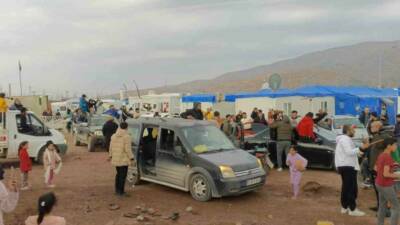 Adıyaman’ın Gölbaşı ilçesinde yaşayan Suriyeliler, Suriye’nin başkenti Şam’a muhalif güçlerin