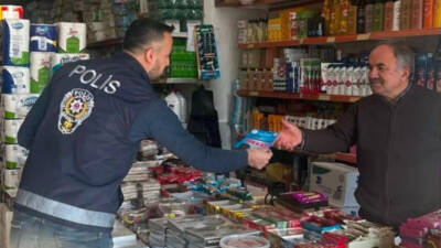 Besni'de, polis ekipleri, esnaf ve vatandaşları dolandırıcılık ve genel asayiş