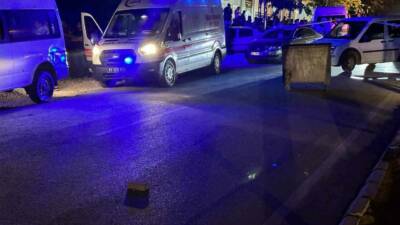 Şanlıurfa’nın Siverek ilçesinde meydana gelen trafik kazasında, bir otomobilin çarptığı