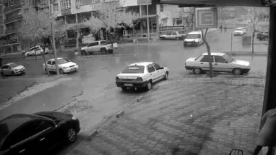 Şanlıurfa’nın Siverek ilçesinde yolun karşısına geçmeye çalışan 6 yaşındaki kıza