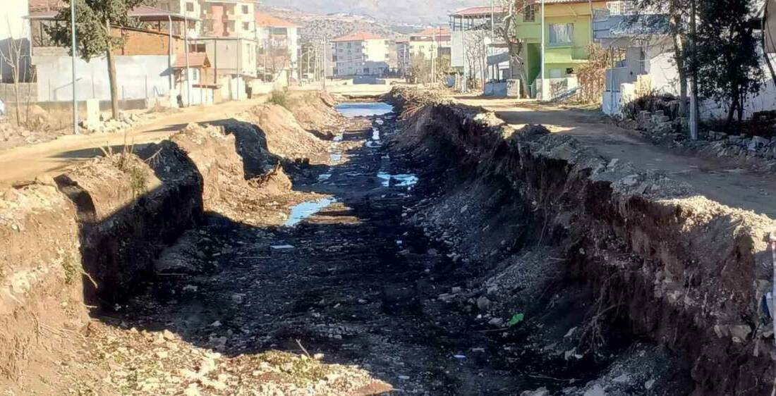 Adıyaman'ın Gölbaşı ilçesinde, Devlet