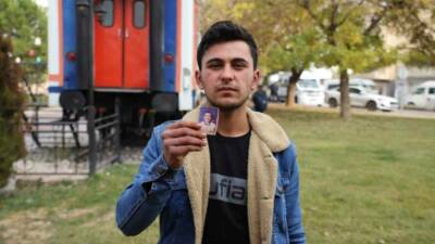 Suriye’nin Azez ilçesinde DEAŞ’lı teröristlerin saldırısı sonucu babasını kaybeden ve