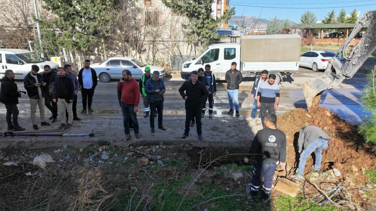 Adıyaman Belediye Başkanı Abdurrahman Tutdere, Yunus Emre Mahallesi Mobilyacılar ve