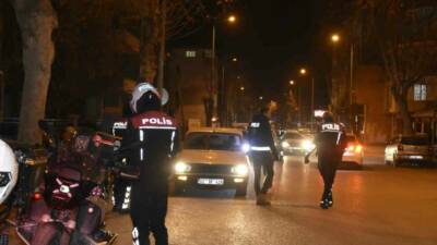 Adıyaman İl Emniyet Müdürlüğü’ne bağlı polis ekiplerince kentte şok asayiş