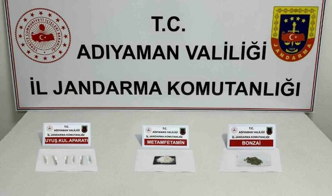 Adıyaman İl Jandarma Komutanlığınca il merkez ve ilçelerinde uyuşturucu satıcı