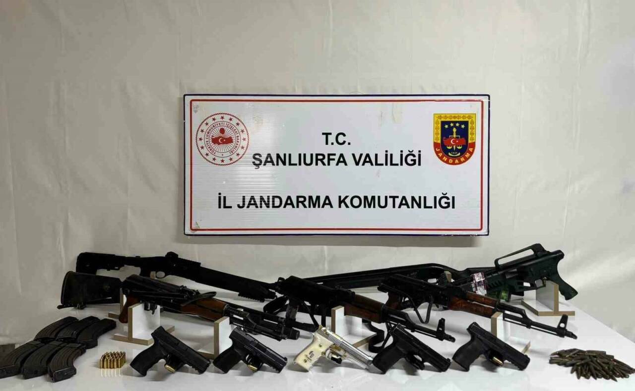 Şanlıurfa’da jandarma tarafından silah kaçakçılarına yönelik düzenlenen operasyonda 15 kaçak