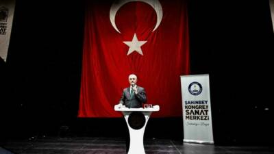 Şahinbey Belediyesi’nin en önemli projelerinden olan Evlilik Okulu Projesinde eğitim