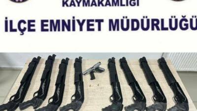 Gaziantep’te 3 adreste yapılan aramalarda 13 silah ile bir miktar