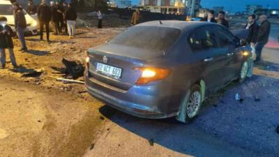 Adıyaman’ın Kahta ilçesinde iki otomobilin çarpışması sonucu meydana gelen kazada