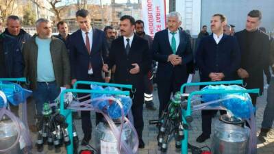 Adıyaman’ın Kahta ilçesinde GAP destekli proje kapsamında üreticilere yüzde 70