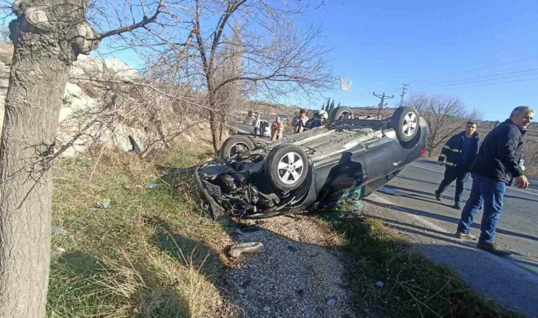 Mardin’in Artuklu ilçesinde otomobilin takla attığı trafik kazasında şans eseri