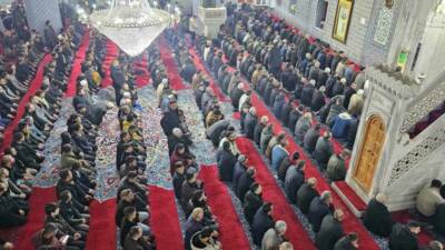 Şanlıurfa’da üç ayların başlangıcı olan Regaip Kandili dolayısıyla binlerce vatandaş,
