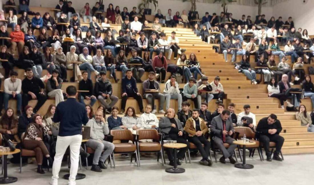 Diyarbakır’da Final Eğitim Kurumları öğrencilerine motivasyon ve eğitim semineri düzenledi.