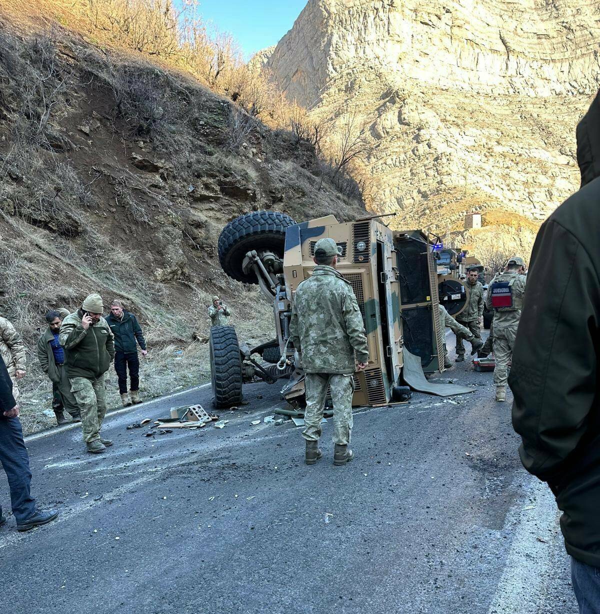 Şırnak’ta askeri aracın devrilmesi sonucu meydana gelen trafik kazasında 2