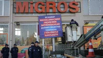 Gaziantep’te Şahinbey Belediyesi tarafından yapılan denetimlerde tarihi geçmiş ürün sattığı