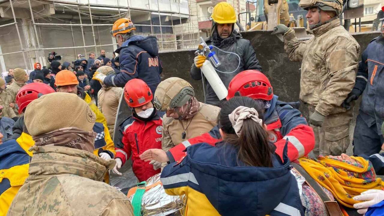 Diyarbakır’da, 6 Şubat Kahramanmaraş merkezli depremlerde 100 kişinin hayatını kaybettiği