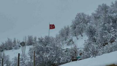 Kurak gecen kış mevsiminin ardından Adıyaman’da etkili olan kar yağışıyla
