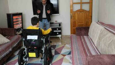 Diyarbakır Büyükşehir Belediyesi, Kayapınar’da ihtiyaç sahibi vatandaşa motorlu hasta yatağı,