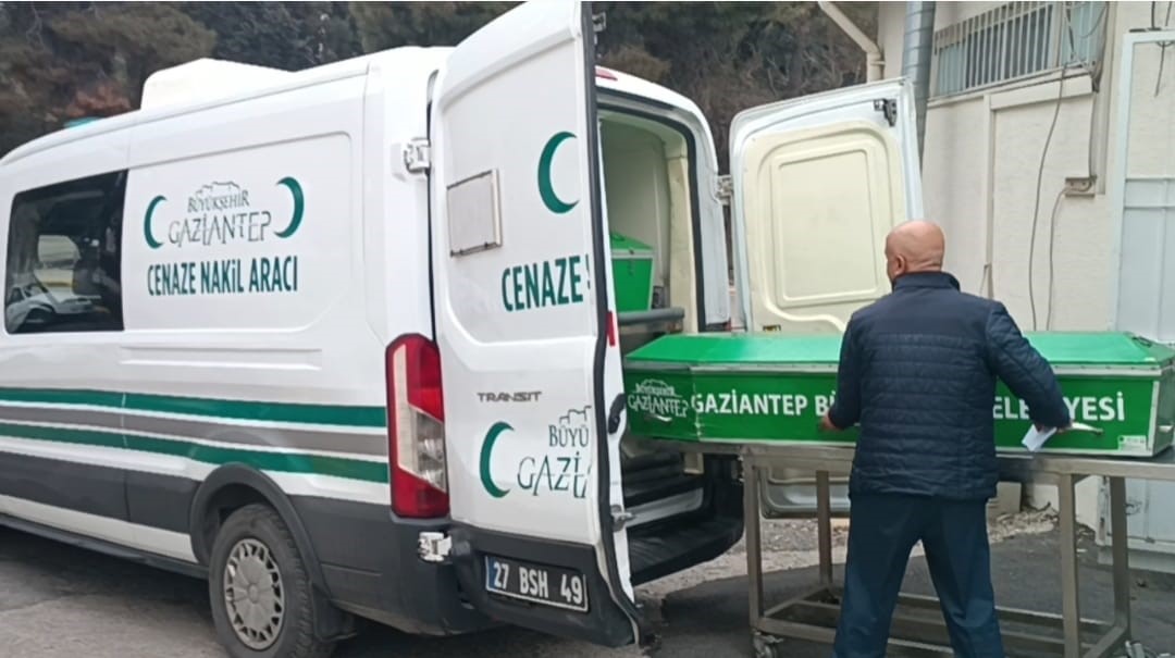 Gaziantep’te yabancı uyruklu 23 yaşındaki Ruha Dabul, kocası tarafından silahla