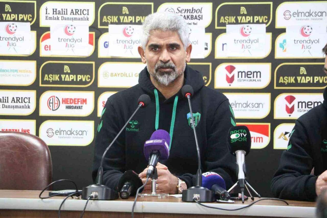 Kocaelispor Teknik Direktörü İsmet Taşdemir, Şanlıurfaspor maçının ardından yaptığı açıklamada,