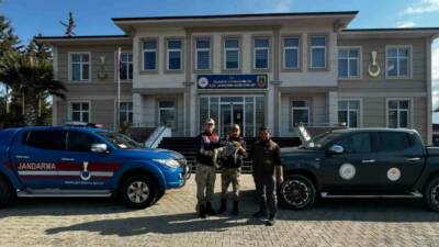 Gaziantep’te jandarma ekipleri, devriye sırasında yorgun ve yaralı halde bulduğu