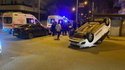 Batman’da kamyonet ile otomobilin çarpıştığı kazada 1 kişi yaralandı.