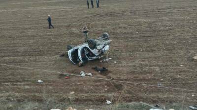 Siirt’in Kurtalan ilçesinde seyir halindeyken yola çıkan köpeğe çarpmamak için