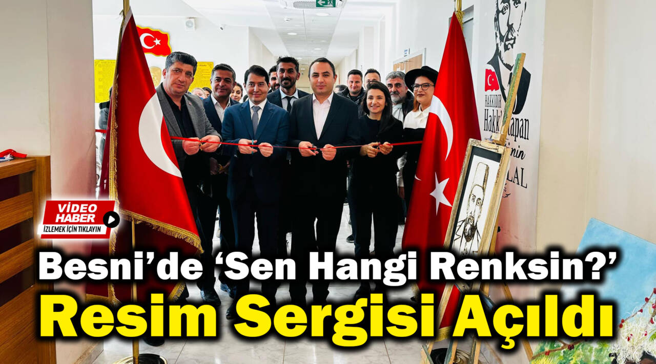 Besni Kaymakamı Çağlar Partal ve ilçede refiklik stajını yapan Kaymakam