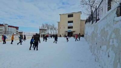 Siirt’te olumsuz hava şartları nedeniyle taşımalı eğitime 1 gün ara