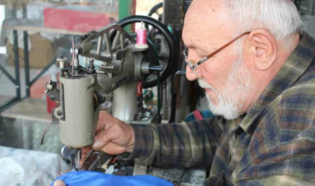 Siirt’te yaşayan 70 yaşındaki Beşir Özkılıç, 3 metrekarelik bir alanı