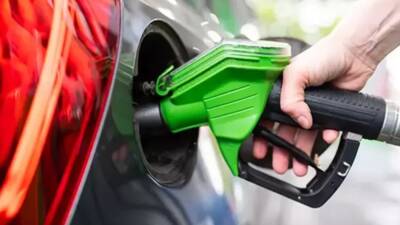 Akaryakıt fiyatlarında değişim sürerken, araç sahiplerini sevindirecek bir gelişme yaşandı.