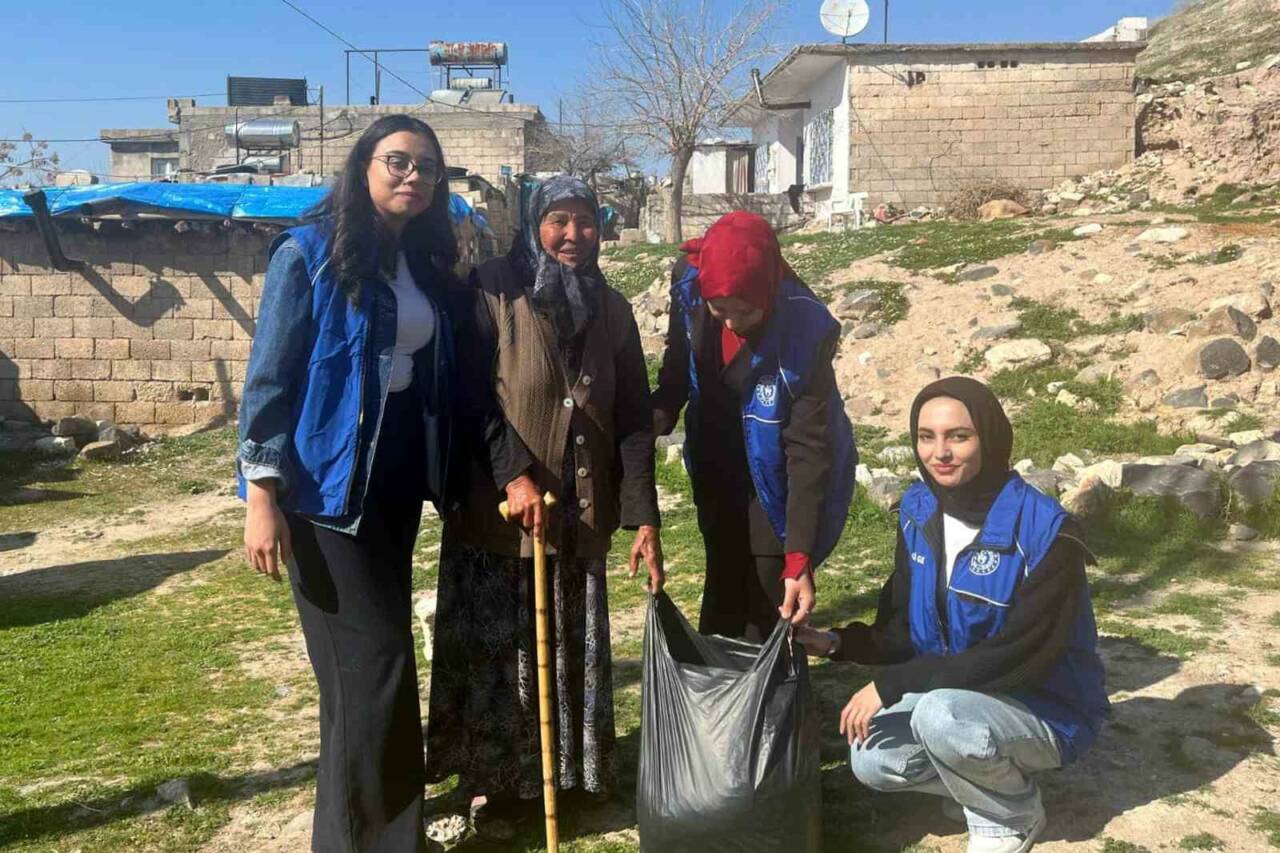 Araban ilçesinde İyilik Haftası kapsamında dezavantajlı ailelere yapılan yardımlar, ailelerin