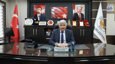 Adıyaman’ın Kahta Belediye Başkanı Mehmet Can Hallaç, Ramazan Bayramı dolayısıyla